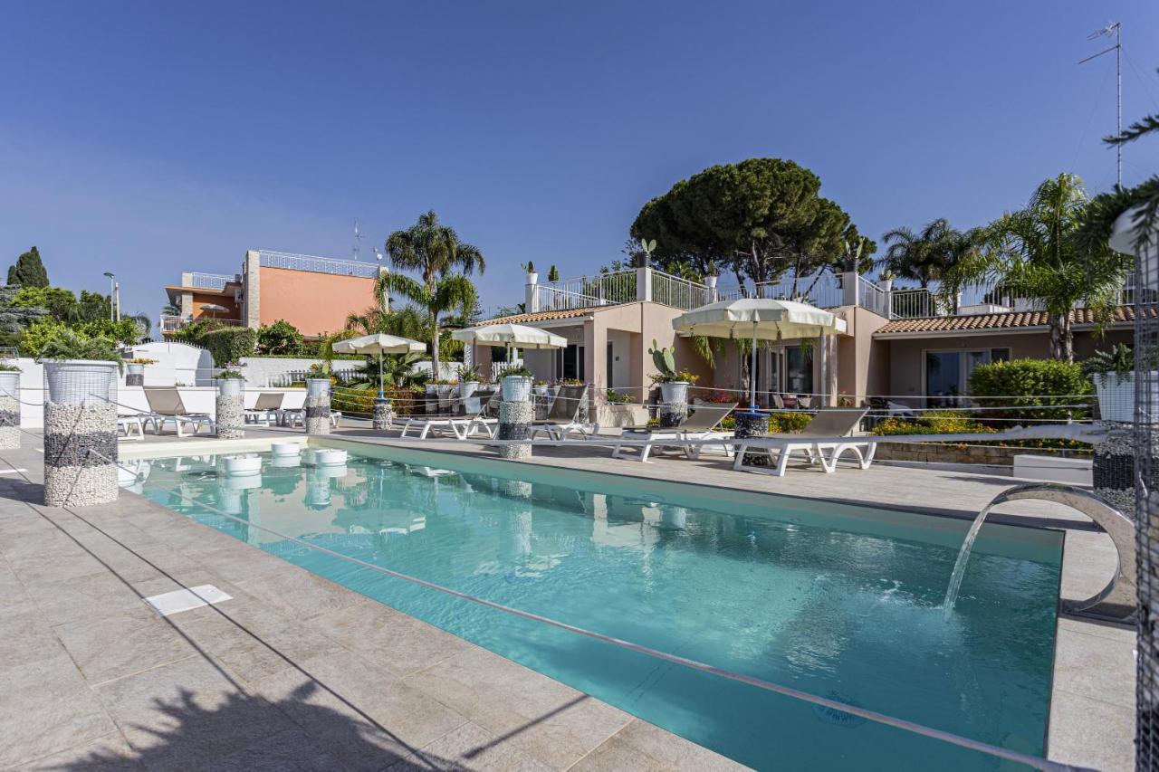 Small Luxury Apartments Pool And Sea View - Stella Del Mare Fontane Bianche Buitenkant foto